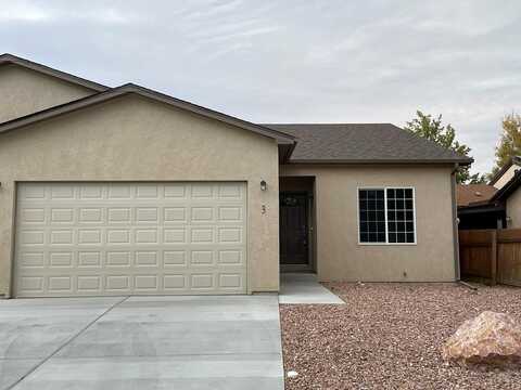 3 Pineridge Court, Pueblo, CO 81001