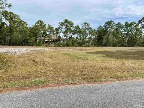 1722 W Smugglers Cove Dr, Gulf Breeze, FL 32563