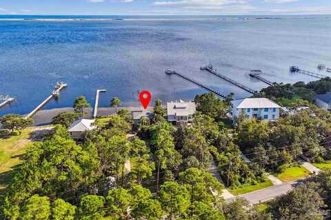 5469 Soundside Dr, Gulf Breeze, FL 32563