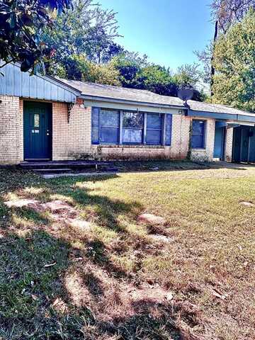 708 Gay Ave., PALESTINE, TX 75801