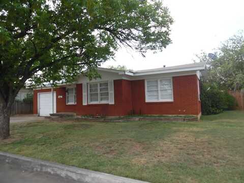 2805 37th St, Snyder, TX 79549