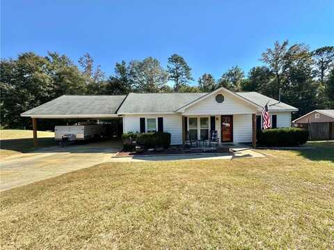 107 Oakleaf Drive, Smiths Station, AL 36877