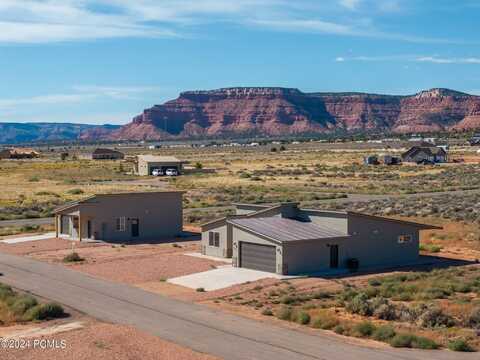 4372/4370 E Colt Circle, Kanab, UT 84741