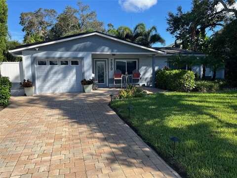 7519 BURLINGTON AVENUE N, SAINT PETERSBURG, FL 33710