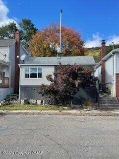 11 W Garibaldi Avenue, Nesquehoning, PA 18240