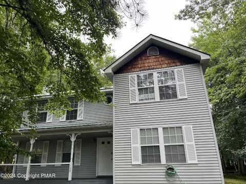 139 Segatti Circle, Bushkill, PA 18324