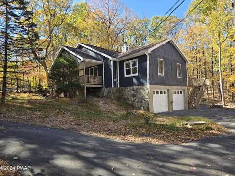 215 Aspen Drive, Milford, PA 18337