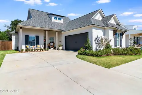 117 Trail Pointe Drive, Scott, LA 70583