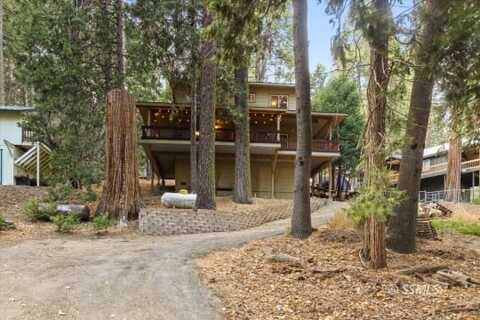 10667 Conifer DR, Wofford Heights, CA 93285