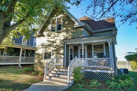 402 S Main, ELIZABETH, IL 61028