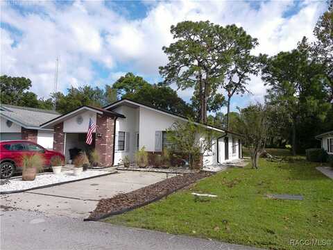 26 Jamaica Street, Homosassa, FL 34446