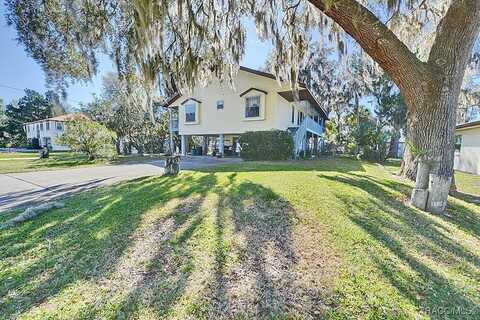 1860 NW 17th Street, Crystal River, FL 34428