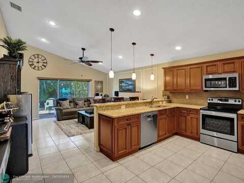 8171 Mystic Harbor Circle, Boynton Beach, FL 33436