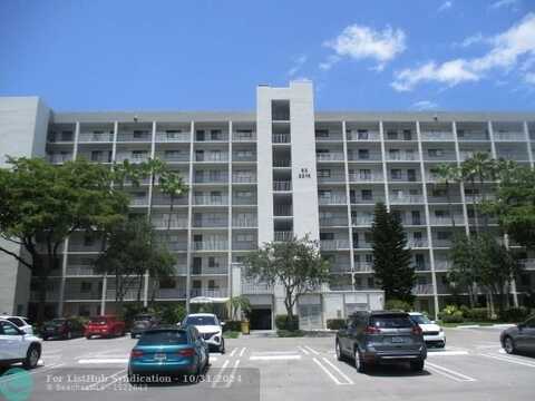 2215 Cypress Island Dr, Pompano Beach, FL 33069