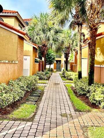 732 SW 106th Ave, Hollywood, FL 33025