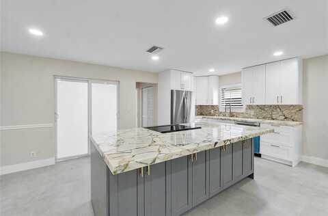 828 Johnson St, Hollywood, FL 33019