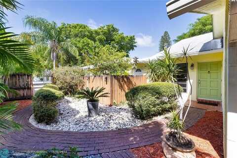 734 NE 15TH AVENUE, Fort Lauderdale, FL 33304