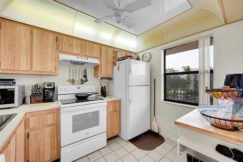 2711 NW 104th Ave, Sunrise, FL 33322