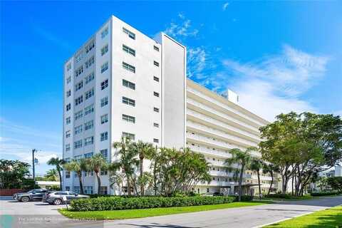 2555 NE 11th St, Fort Lauderdale, FL 33304