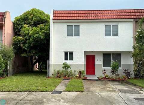 972 W 79th Pl, Hialeah, FL 33014