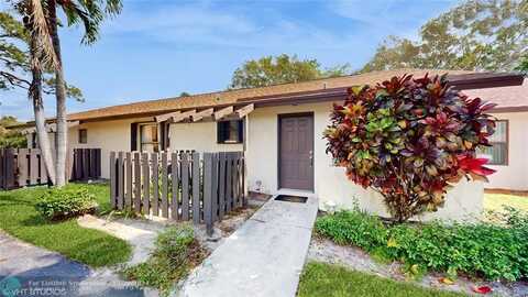 27 Via De Casas Norte, Boynton Beach, FL 33426