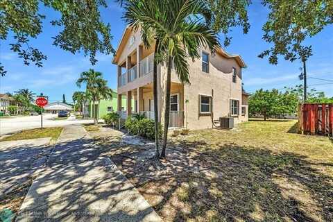 5610 SW 43rd St, Davie, FL 33314