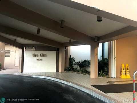 1000 Saint Charles Pl, Pembroke Pines, FL 33026