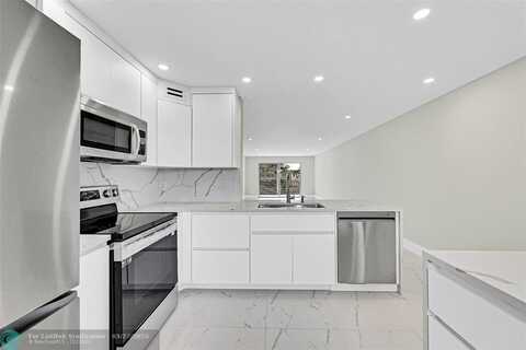2006 Granada Dr, Coconut Creek, FL 33066