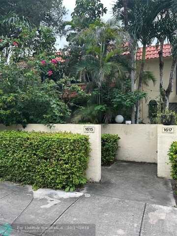 1615 NE 105th St, Miami, FL 33138