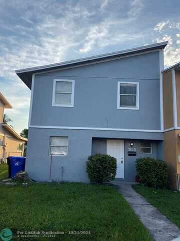 705 SW 79th Ter, North Lauderdale, FL 33068