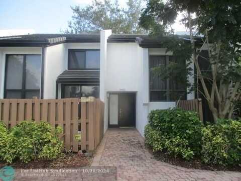 3402 Bridgewood Dr, Boca Raton, FL 33434