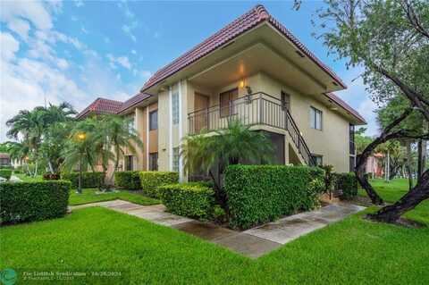 301 LAKEVIEW DR., Weston, FL 33326