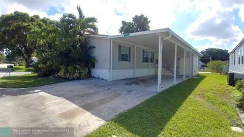 351 Commodore Dr, Plantation, FL 33325