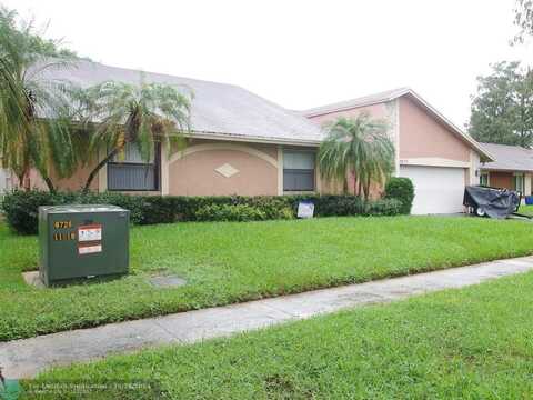 7870 NW 54th St, Lauderhill, FL 33351