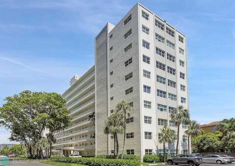 2555 NE 11th St, Fort Lauderdale, FL 33304