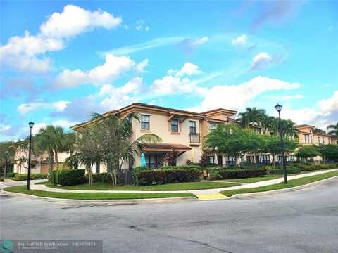 6071 Grand Cypress Cir, Coconut Creek, FL 33073