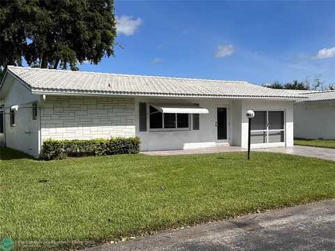 8213 NW 12th Mnr, Plantation, FL 33322