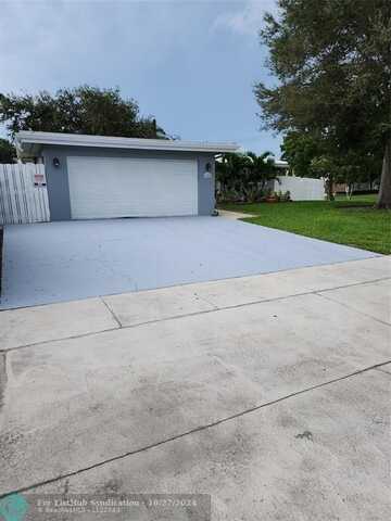 361 SE 8th Ct, Pompano Beach, FL 33060