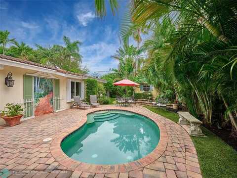 3220 Oleander Way, Lauderdale By The Sea, FL 33062