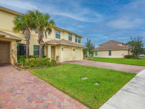 9892 E Villa Circle, Vero Beach, FL 32966