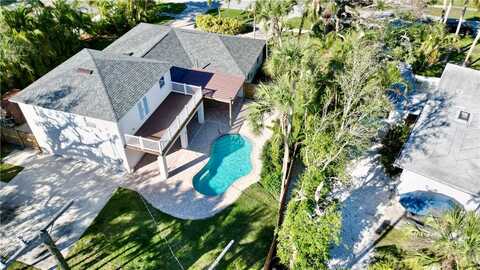 716 Bougainvillea Lane, Vero Beach, FL 32963