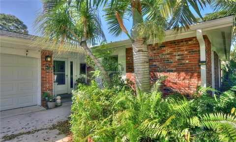 141 Delaware Avenue, Sebastian, FL 32958