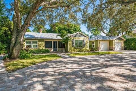 2136 Vero Beach Avenue, Vero Beach, FL 32960