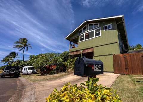 258 Kahiko St, Paia, HI 96779