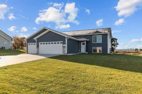 2280 YOUNG Drive, WAUPACA, WI 54981