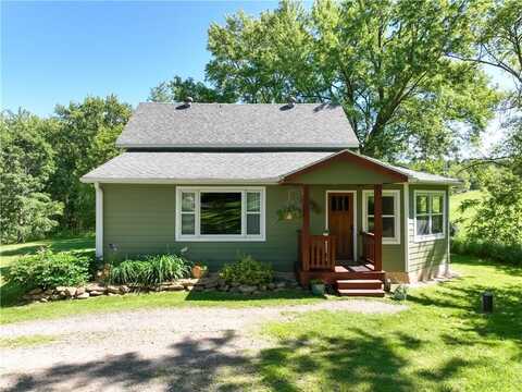 8551 North Road, Eau Claire, WI 54701