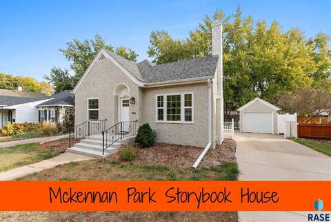 1606 S Carter Pl, Sioux Falls, SD 57105