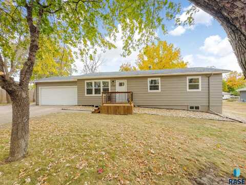 3700 S Holbrook Ave, Sioux Falls, SD 57106