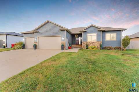 603 S Columbia St, Harrisburg, SD 57032