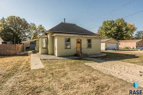 221 1st Ave, Chancellor, SD 57015